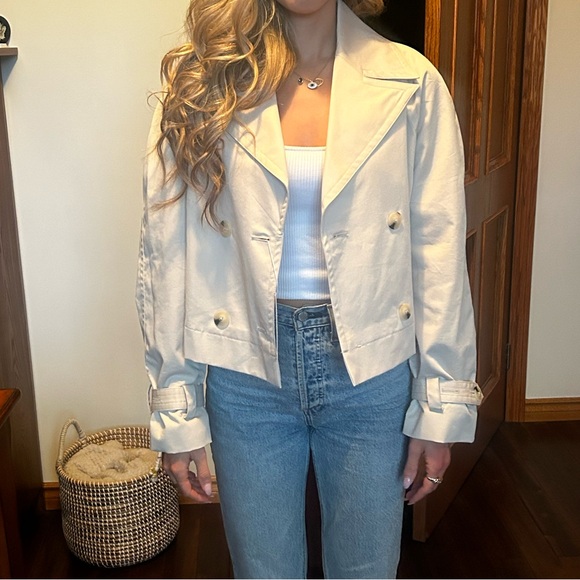 MANGO cropped trench coat - Picture 10 of 13